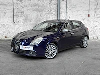 Alfa romeo giulietta 1.4 t distinctive 170pk 2011, 12-rrr-7 - afbeelding 34 van  40