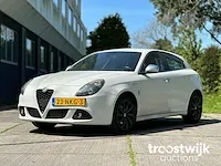 Alfa romeo giulietta 1.4 t distinctive, 23-nkg-3 - afbeelding 1 van  16