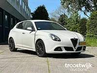 Alfa romeo giulietta 1.4 t distinctive, 23-nkg-3 - afbeelding 10 van  16
