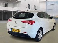 Alfa romeo giulietta 1.4 t distinctive, nk-504-g - afbeelding 2 van  16