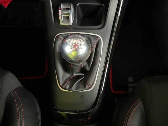 Alfa romeo giulietta 1.4 t distinctive , tx-700-r - afbeelding 12 van  17