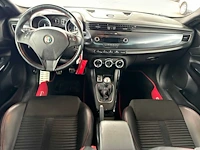 Alfa romeo giulietta 1.4 t distinctive , tx-700-r - afbeelding 5 van  17