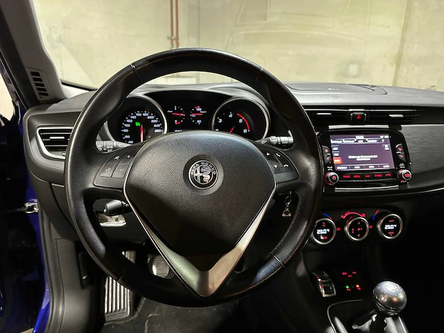 Alfa romeo giulietta 1.6 jtdm 120pk 2015 - afbeelding 24 van  55