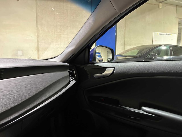 Alfa romeo giulietta 1.6 jtdm 120pk 2015 - afbeelding 35 van  55