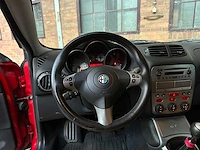 Alfa romeo gt 3.2 v6 240pk 2004 -youngtimer- - afbeelding 10 van  37
