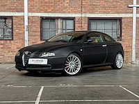 Alfa romeo gt 3.2 v6 240pk 2004 -youngtimer- - afbeelding 1 van  37