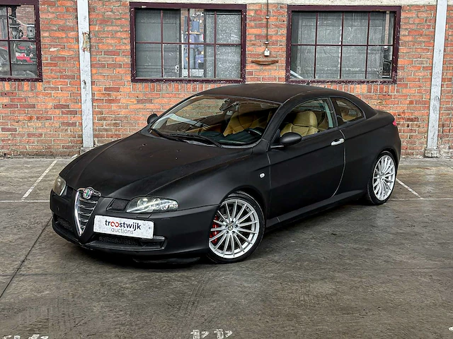 Alfa romeo gt 3.2 v6 240pk 2004 -youngtimer- - afbeelding 23 van  37