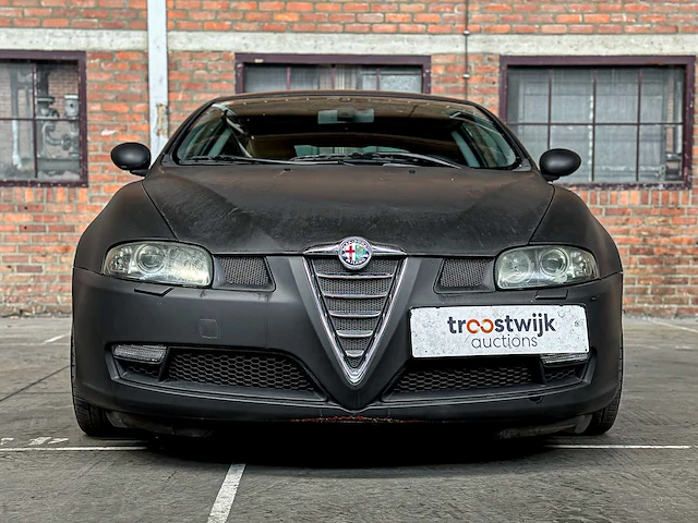 Alfa romeo gt 3.2 v6 240pk 2004 -youngtimer- - afbeelding 32 van  37