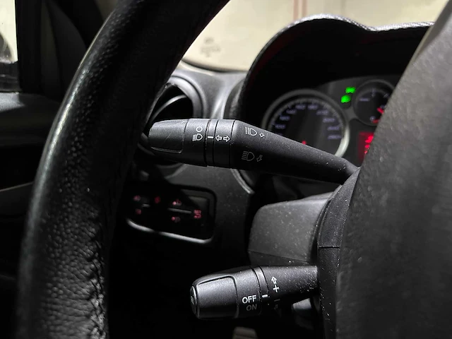 Alfa romeo mito 0.9 twin air esclusivo 101pk 2014, 6-xst-86 - afbeelding 16 van  37