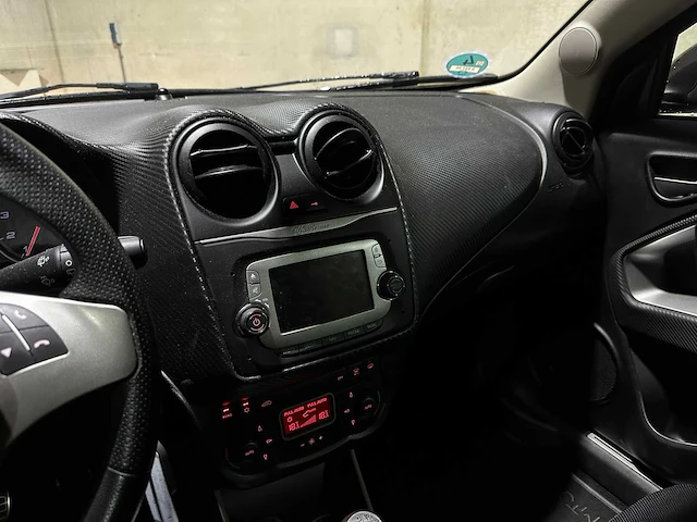 Alfa romeo mito 0.9 twin air esclusivo 101pk 2014, 6-xst-86 - afbeelding 20 van  37