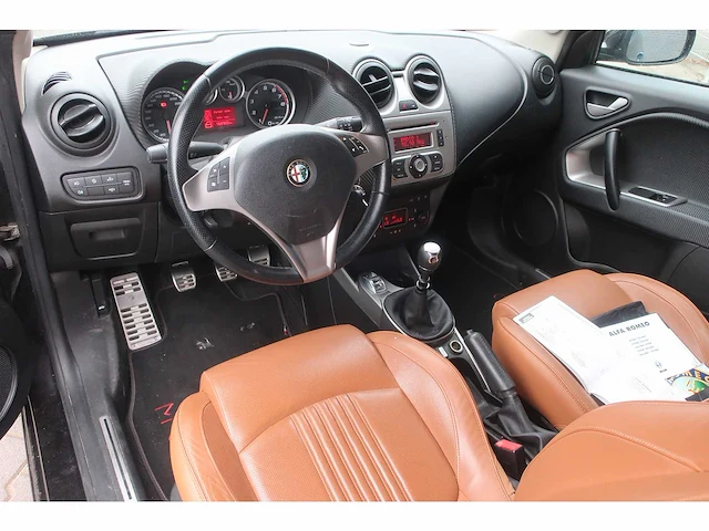 Alfa romeo mito 0.9 twinair distinct, 76-zrf-6 - afbeelding 12 van  17