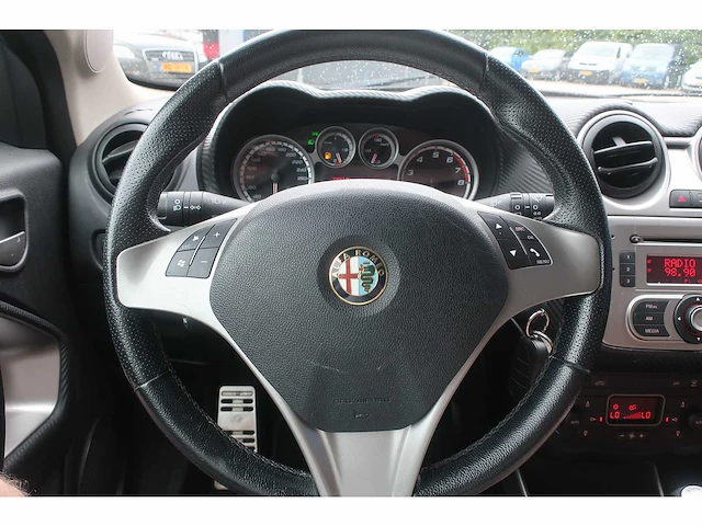 Alfa romeo mito 0.9 twinair distinct, 76-zrf-6 - afbeelding 15 van  17