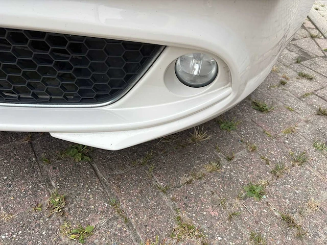 Alfa romeo mito 1.4 centenario , 19-nxd-4 - afbeelding 17 van  25