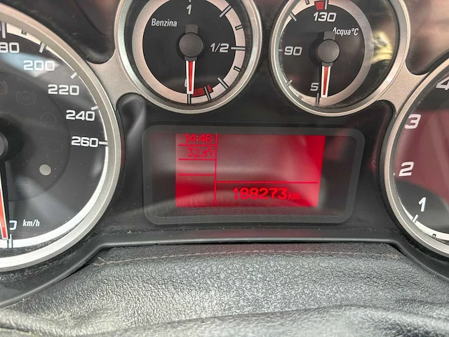 Alfa romeo mito 1.4 centenario , 19-nxd-4 - afbeelding 25 van  25