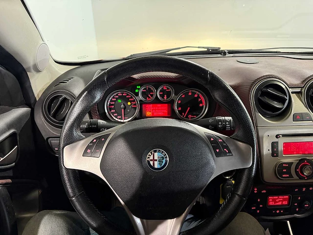 Alfa romeo mito 1.4 t distinctive, 23-kdg-2 - afbeelding 2 van  13