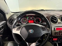 Alfa romeo mito 1.4 t distinctive, 23-kdg-2 - afbeelding 2 van  13