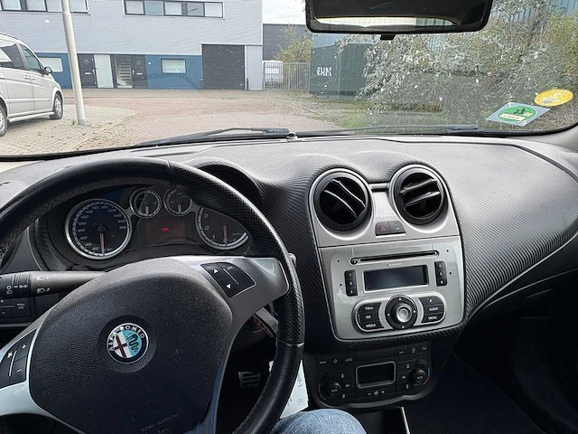 Alfa romeo mito 1.4 t sport 155pk airco cruise, 44-hhp-3 - afbeelding 11 van  25