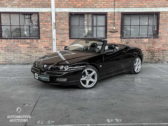 Alfa romeo spider 1.8-16v t.spark 144pk 1998, 27-zf-ng -youngtimer- - afbeelding 2 van  47