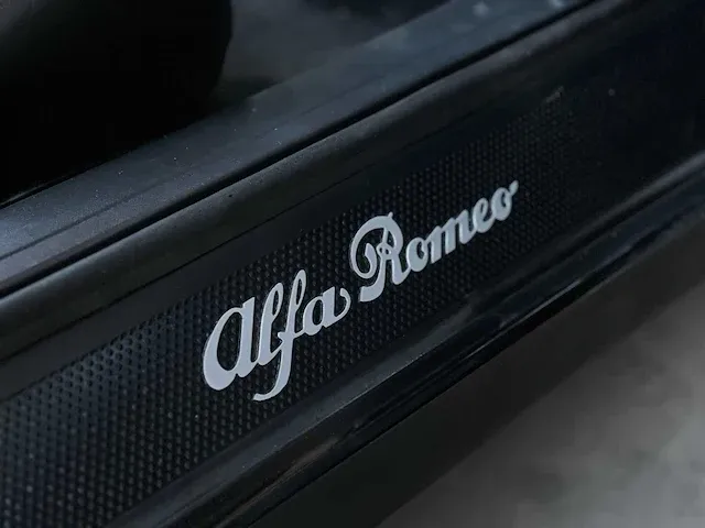 Alfa romeo spider 1.8-16v t.spark 144pk 1998, 27-zf-ng -youngtimer- - afbeelding 39 van  47