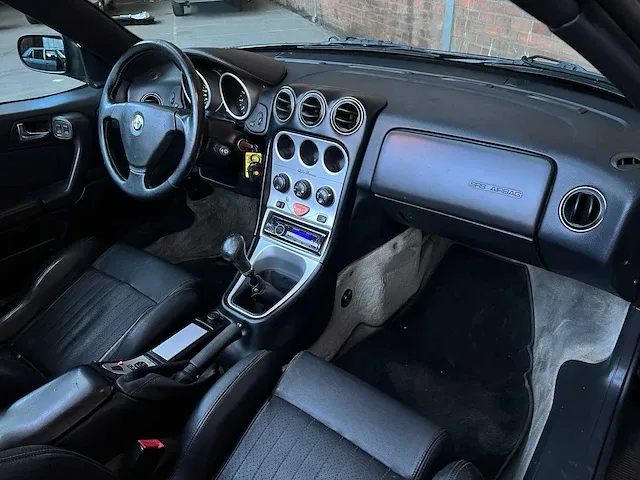 Alfa romeo spider 1.8-16v t.spark 144pk 1998, 27-zf-ng -youngtimer- - afbeelding 40 van  47