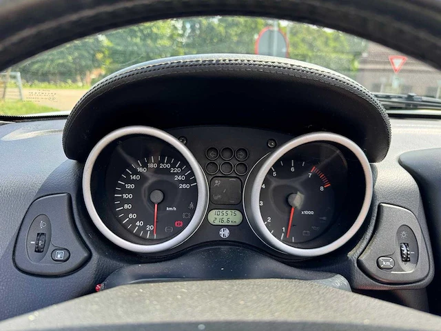 Alfa romeo spider 2.0-16v t.spark, 09-lsh-8 - afbeelding 37 van  45