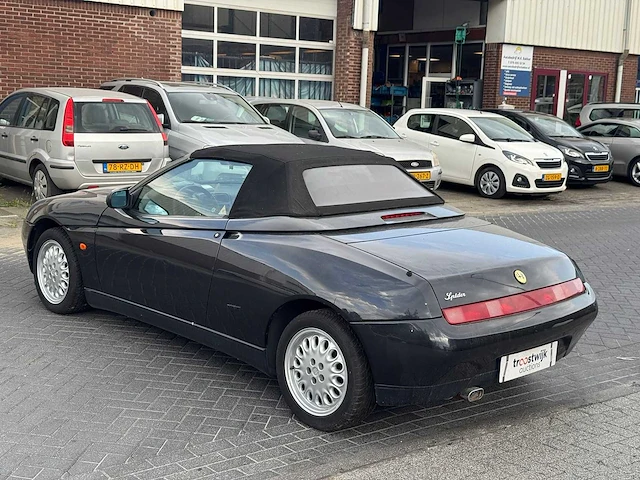 Alfa romeo spider 2.0-16v t.spark 1995 | tz-zb-97 i - afbeelding 4 van  20