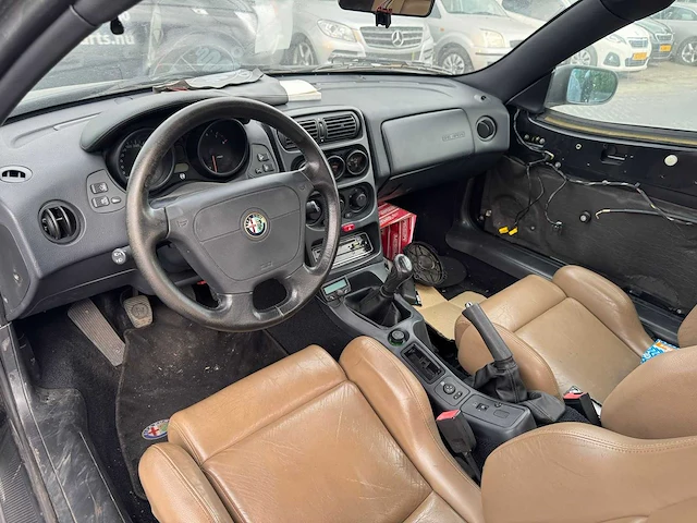 Alfa romeo spider 2.0-16v t.spark 1995 | tz-zb-97 i - afbeelding 12 van  20
