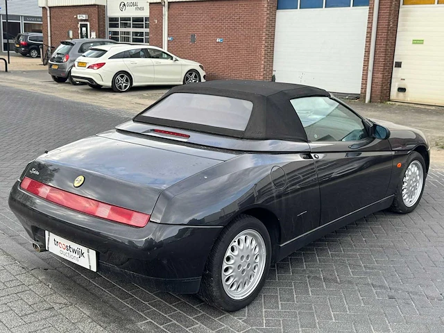 Alfa romeo spider 2.0-16v t.spark 1995 | tz-zb-97 i - afbeelding 14 van  20