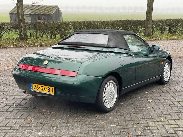 Alfa romeo spider 2.0 16v t.spark, 26-gx-bh - afbeelding 6 van  16