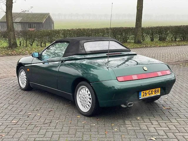Alfa romeo spider 2.0 16v t.spark, 26-gx-bh - afbeelding 8 van  16