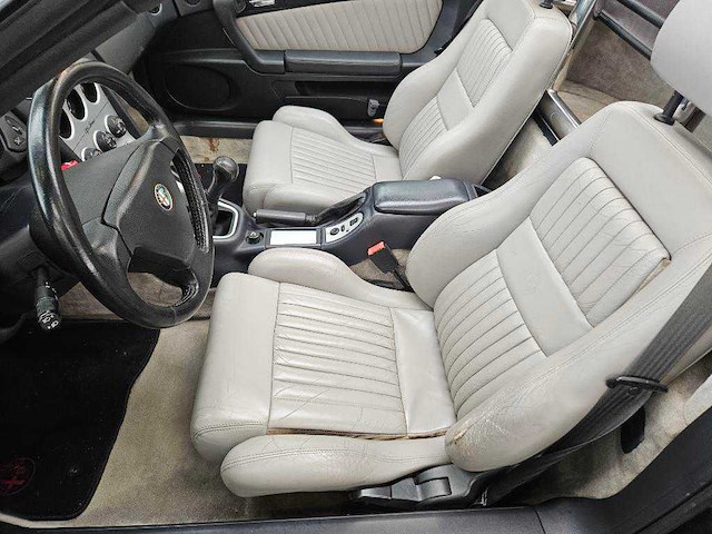 Alfa romeo spider 2.0 16v t.spark l, gp240x - afbeelding 4 van  17