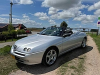 Alfa romeo spider 2.0-16v t.spark lage km stand 09-lsh-8 - afbeelding 22 van  45