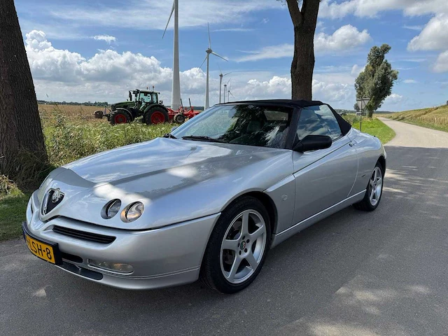 Alfa romeo spider 2.0-16v t.spark lage km stand 09-lsh-8 - afbeelding 41 van  45