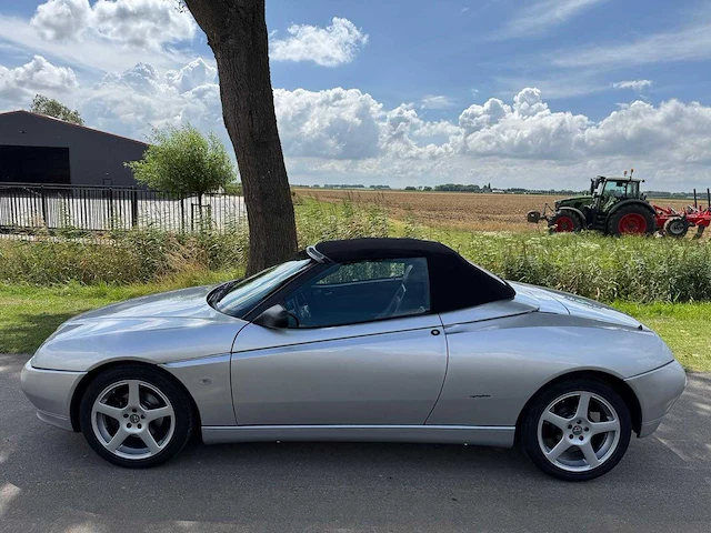 Alfa romeo spider 2.0-16v t.spark lage km stand 09-lsh-8 - afbeelding 44 van  45