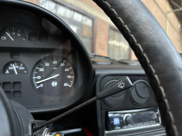 Alfa romeo spider 2.0 1987 - afbeelding 10 van  29