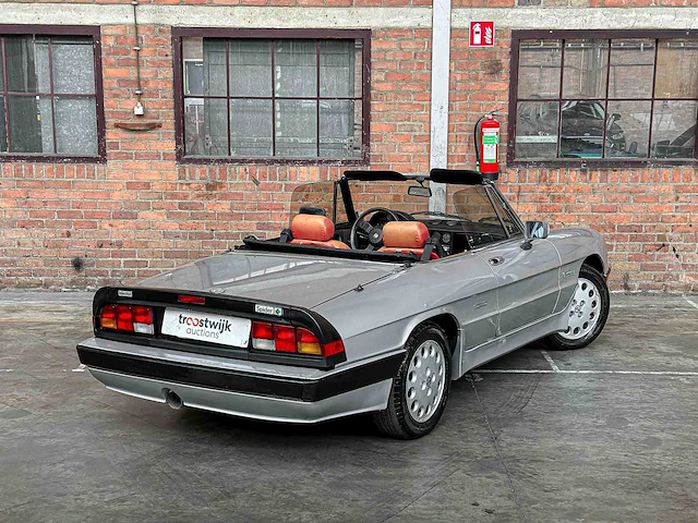 Alfa romeo spider 2.0 1987 - afbeelding 28 van  29
