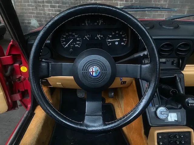 Alfa romeo spider 2.0 1991 117pk -orig. nl-, yz-30-yf -youngtimer- - afbeelding 11 van  32