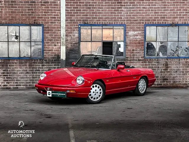 Alfa romeo spider 2.0 1991 117pk -orig. nl-, yz-30-yf -youngtimer- - afbeelding 1 van  32