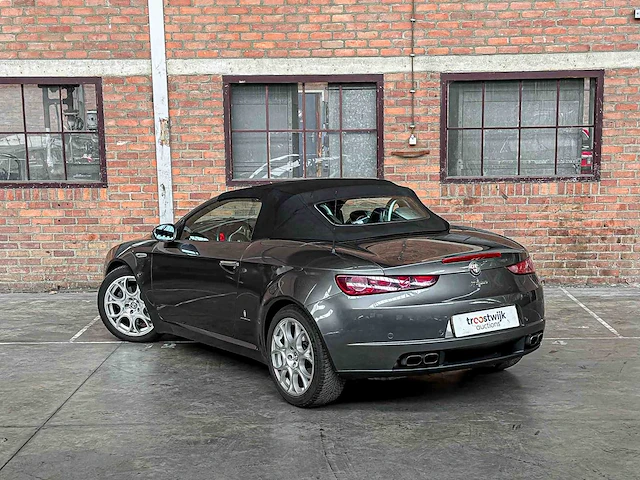 Alfa romeo spider 2.2 jts exclusive 185pk 2008, s-904-zx youngtimer - afbeelding 8 van  40