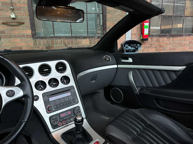 Alfa romeo spider 2.2 jts exclusive 185pk 2008, s-904-zx youngtimer - afbeelding 14 van  40