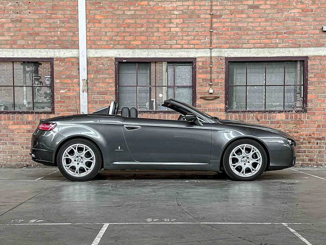 Alfa romeo spider 2.2 jts exclusive 185pk 2008, s-904-zx youngtimer - afbeelding 40 van  40