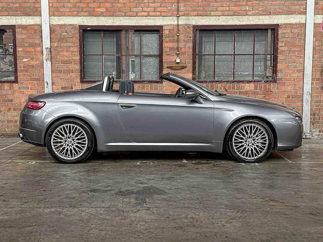 Alfa romeo spider 2.4 jtdm 200pk 2007 - afbeelding 36 van  36