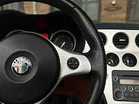 Alfa romeo spider 2.4 jtdm 200pk 2007 - afbeelding 15 van  36