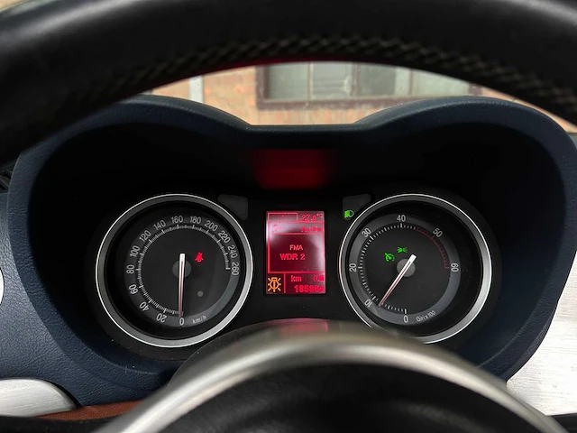 Alfa romeo spider 2.4 jtdm 200pk 2007 - afbeelding 18 van  36