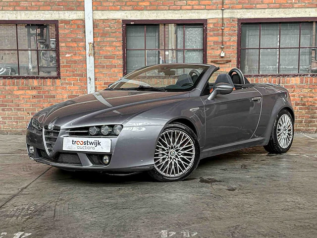 Alfa romeo spider 2.4 jtdm 200pk 2007 - afbeelding 12 van  36