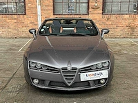 Alfa romeo spider 2.4 jtdm 200pk 2007 - afbeelding 33 van  36
