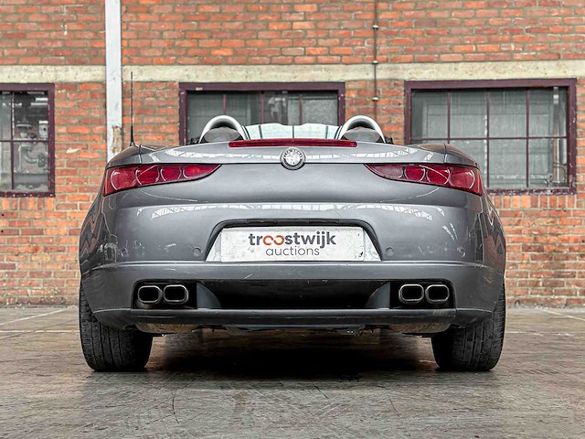 Alfa romeo spider 2.4 jtdm 200pk 2007 - afbeelding 4 van  36
