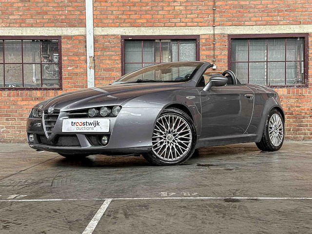 Alfa romeo spider 2.4 jtdm 200pk 2007 - afbeelding 1 van  36