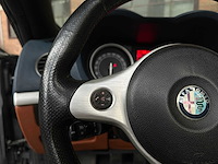 Alfa romeo spider 2.4 jtdm 200pk 2007 - afbeelding 14 van  36