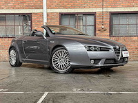 Alfa romeo spider 2.4 jtdm 200pk 2007 - afbeelding 34 van  36